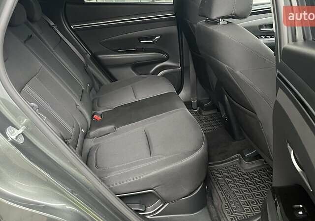 Серый Хендай Туксон, объемом двигателя 1.6 л и пробегом 100 тыс. км за 25295 $, фото 6 на Automoto.ua