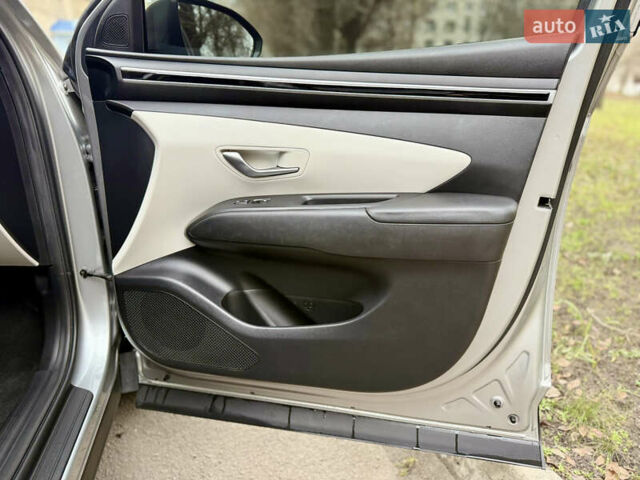 Сірий Хендай Туксон, об'ємом двигуна 2.5 л та пробігом 87 тис. км за 21000 $, фото 33 на Automoto.ua