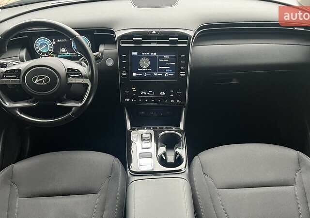 Серый Хендай Туксон, объемом двигателя 1.6 л и пробегом 100 тыс. км за 25295 $, фото 7 на Automoto.ua