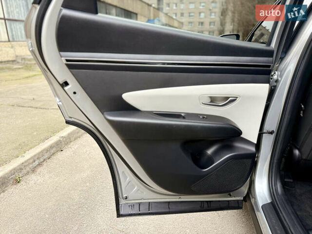 Сірий Хендай Туксон, об'ємом двигуна 2.5 л та пробігом 87 тис. км за 21000 $, фото 29 на Automoto.ua