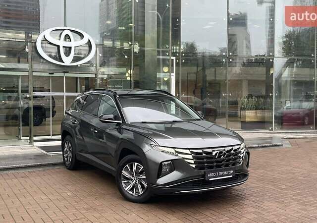 Серый Хендай Туксон, объемом двигателя 1.6 л и пробегом 100 тыс. км за 25295 $, фото 17 на Automoto.ua