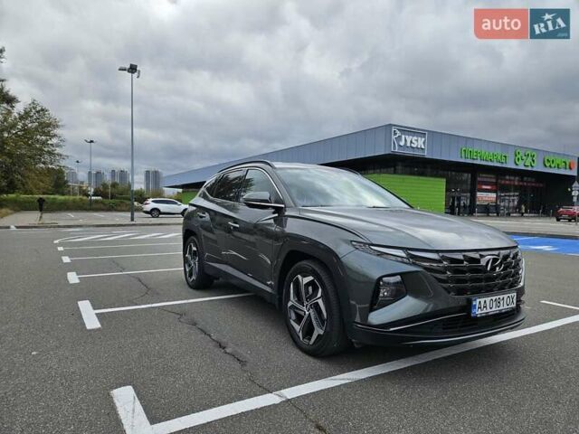Серый Хендай Туксон, объемом двигателя 1.6 л и пробегом 68 тыс. км за 33000 $, фото 2 на Automoto.ua