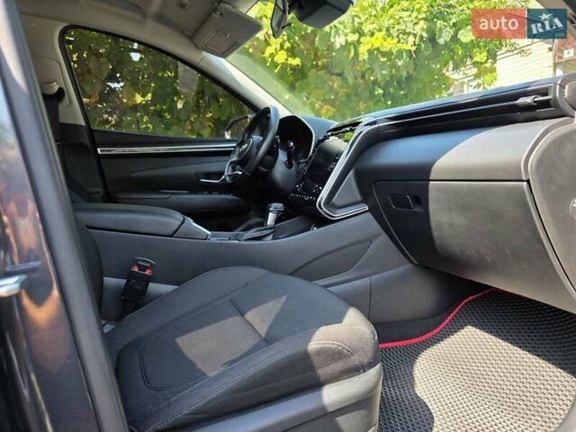 Серый Хендай Туксон, объемом двигателя 2 л и пробегом 70 тыс. км за 25600 $, фото 29 на Automoto.ua