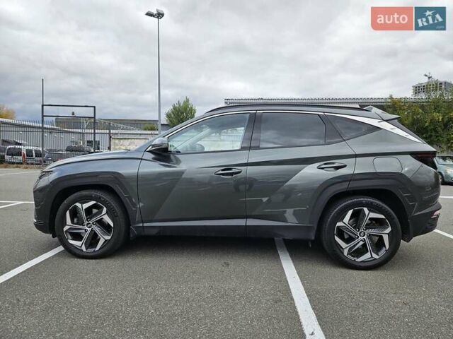 Серый Хендай Туксон, объемом двигателя 1.6 л и пробегом 68 тыс. км за 33000 $, фото 4 на Automoto.ua