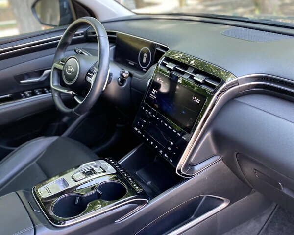 Серый Хендай Туксон, объемом двигателя 1.6 л и пробегом 28 тыс. км за 31999 $, фото 41 на Automoto.ua