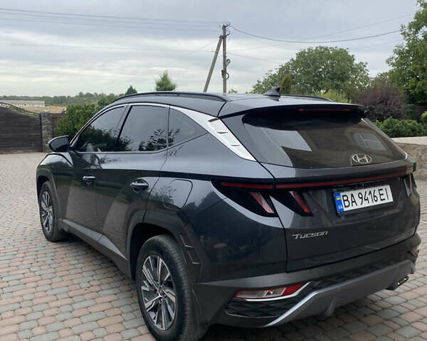 Серый Хендай Туксон, объемом двигателя 1.6 л и пробегом 95 тыс. км за 33000 $, фото 1 на Automoto.ua