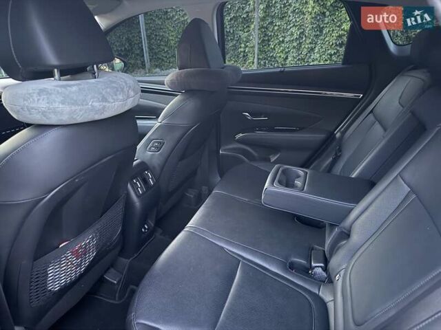 Серый Хендай Туксон, объемом двигателя 1.6 л и пробегом 42 тыс. км за 32900 $, фото 2 на Automoto.ua