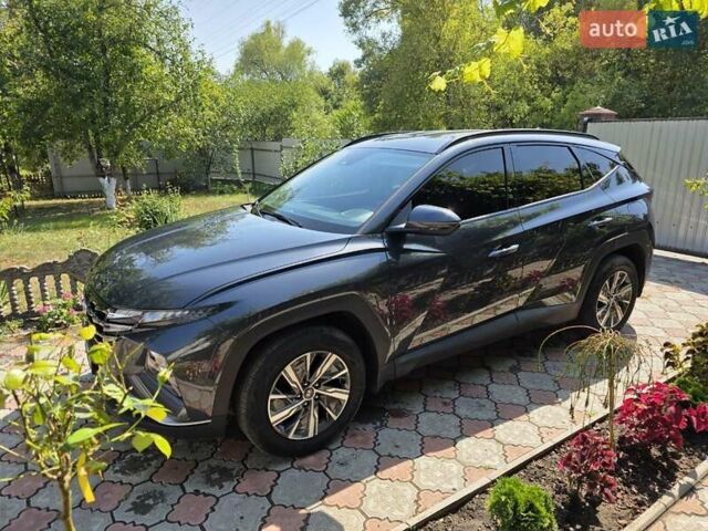 Серый Хендай Туксон, объемом двигателя 2 л и пробегом 70 тыс. км за 25600 $, фото 9 на Automoto.ua