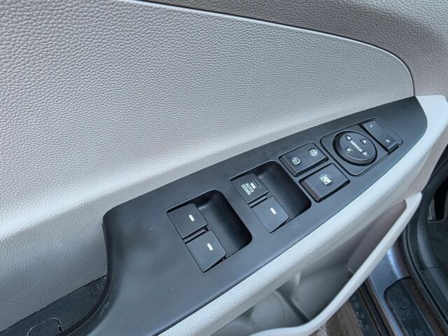 Хендай Туксон 2021 в Киеве на Automoto.ua Серый Хендай Туксон, объемом двигателя 2 л и пробегом 82 тыс. км за 9400 $, фото 12 на Automoto.ua