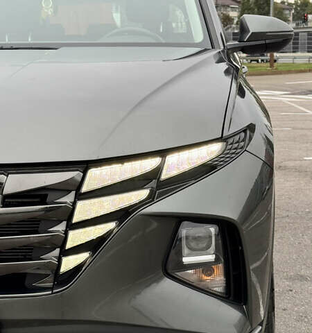 Серый Хендай Туксон, объемом двигателя 2 л и пробегом 102 тыс. км за 22500 $, фото 10 на Automoto.ua