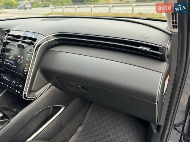 Серый Хендай Туксон, объемом двигателя 1.6 л и пробегом 57 тыс. км за 27700 $, фото 134 на Automoto.ua