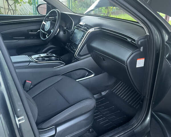 Серый Хендай Туксон, объемом двигателя 1.6 л и пробегом 28 тыс. км за 24600 $, фото 10 на Automoto.ua