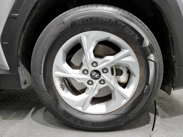 Серый Хендай Туксон, объемом двигателя 2 л и пробегом 97 тыс. км за 22700 $, фото 4 на Automoto.ua