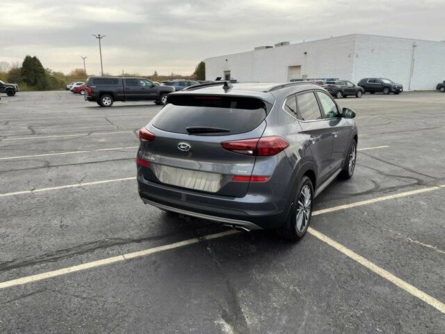 Серый Хендай Туксон, объемом двигателя 2.4 л и пробегом 22 тыс. км за 17300 $, фото 5 на Automoto.ua