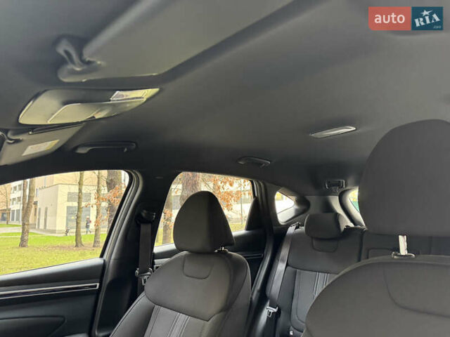 Сірий Хендай Туксон, об'ємом двигуна 2 л та пробігом 94 тис. км за 23500 $, фото 7 на Automoto.ua