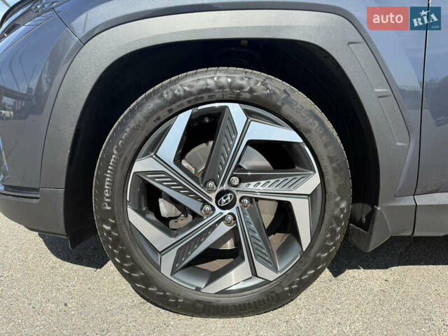Серый Хендай Туксон, объемом двигателя 2 л и пробегом 52 тыс. км за 27499 $, фото 24 на Automoto.ua