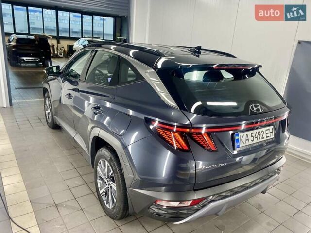 Сірий Хендай Туксон, об'ємом двигуна 1.6 л та пробігом 61 тис. км за 28900 $, фото 2 на Automoto.ua