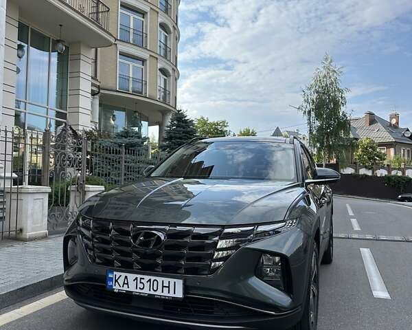 Серый Хендай Туксон, объемом двигателя 1.6 л и пробегом 51 тыс. км за 33500 $, фото 1 на Automoto.ua