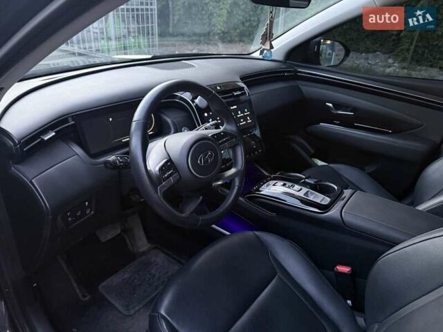 Серый Хендай Туксон, объемом двигателя 1.6 л и пробегом 42 тыс. км за 32900 $, фото 15 на Automoto.ua