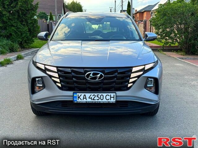 Серый Хендай Туксон, объемом двигателя 2 л и пробегом 58 тыс. км за 24900 $, фото 3 на Automoto.ua