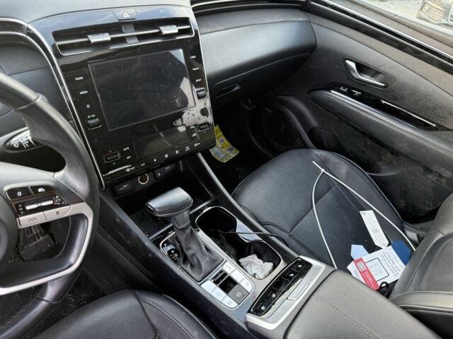 Серый Хендай Туксон, объемом двигателя 2.5 л и пробегом 45 тыс. км за 17999 $, фото 7 на Automoto.ua