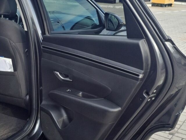 Серый Хендай Туксон, объемом двигателя 0 л и пробегом 27 тыс. км за 26000 $, фото 7 на Automoto.ua