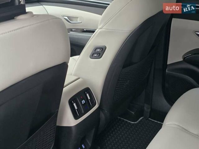 Серый Хендай Туксон, объемом двигателя 2 л и пробегом 39 тыс. км за 30500 $, фото 51 на Automoto.ua