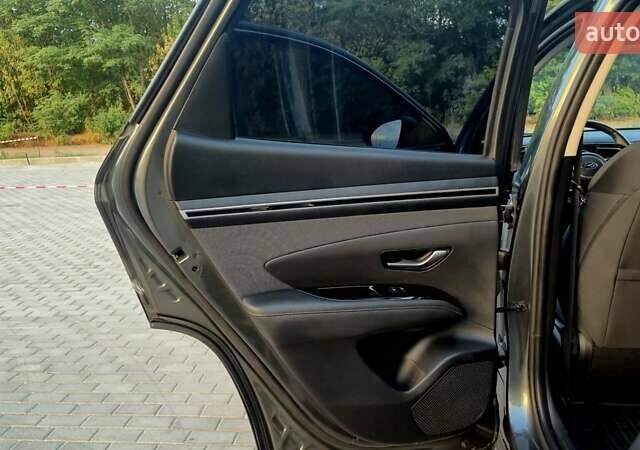 Сірий Хендай Туксон, об'ємом двигуна 2 л та пробігом 55 тис. км за 27999 $, фото 14 на Automoto.ua