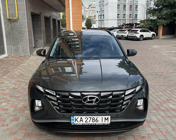 Серый Хендай Туксон, объемом двигателя 2 л и пробегом 31 тыс. км за 25400 $, фото 11 на Automoto.ua