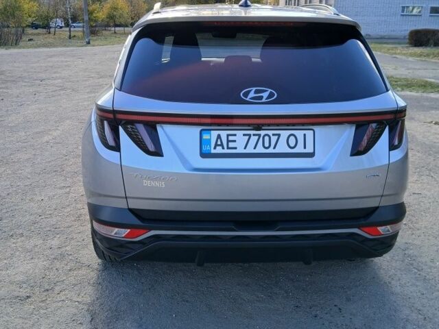 Серый Хендай Туксон, объемом двигателя 2.5 л и пробегом 40 тыс. км за 24000 $, фото 4 на Automoto.ua