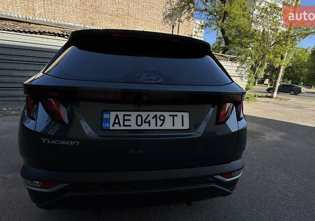 Сірий Хендай Туксон, об'ємом двигуна 2 л та пробігом 43 тис. км за 27000 $, фото 5 на Automoto.ua