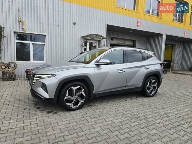 Серый Хендай Туксон, объемом двигателя 2 л и пробегом 39 тыс. км за 30500 $, фото 105 на Automoto.ua