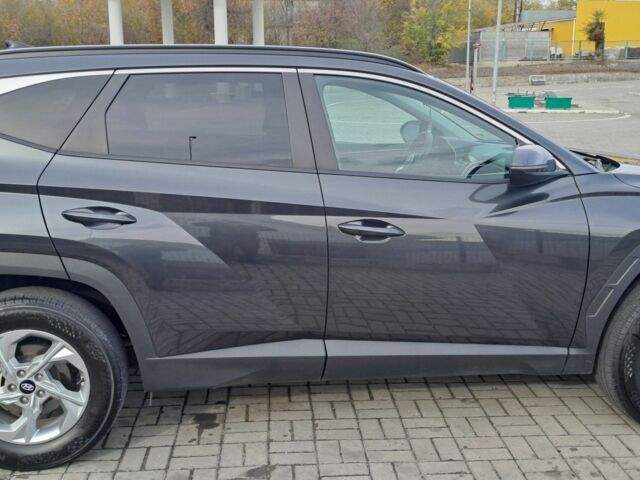 Серый Хендай Туксон, объемом двигателя 0 л и пробегом 27 тыс. км за 26000 $, фото 3 на Automoto.ua