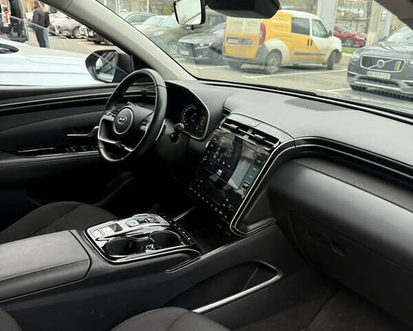 Серый Хендай Туксон, объемом двигателя 1.6 л и пробегом 35 тыс. км за 26000 $, фото 5 на Automoto.ua