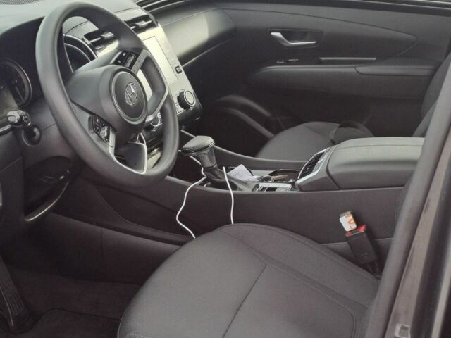 Серый Хендай Туксон, объемом двигателя 0 л и пробегом 27 тыс. км за 26000 $, фото 12 на Automoto.ua