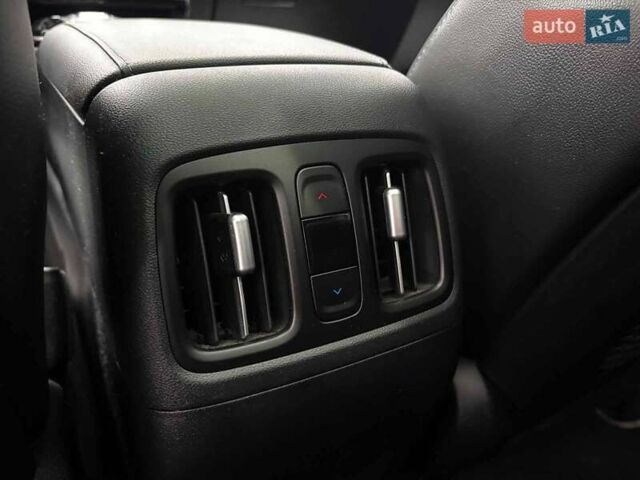 Серый Хендай Туксон, объемом двигателя 1.6 л и пробегом 105 тыс. км за 29990 $, фото 34 на Automoto.ua