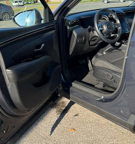 Сірий Хендай Туксон, об'ємом двигуна 1.6 л та пробігом 68 тис. км за 30000 $, фото 12 на Automoto.ua