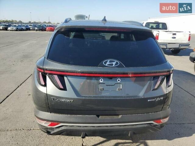 Сірий Хендай Туксон, об'ємом двигуна 1.6 л та пробігом 150 тис. км за 8500 $, фото 5 на Automoto.ua