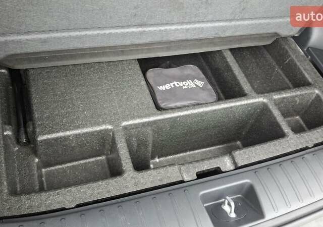 Серый Хендай Туксон, объемом двигателя 1.6 л и пробегом 77 тыс. км за 32400 $, фото 31 на Automoto.ua