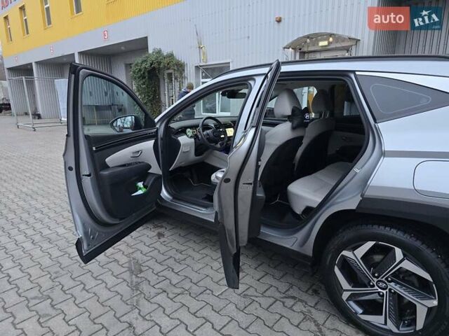 Серый Хендай Туксон, объемом двигателя 2 л и пробегом 39 тыс. км за 30500 $, фото 62 на Automoto.ua