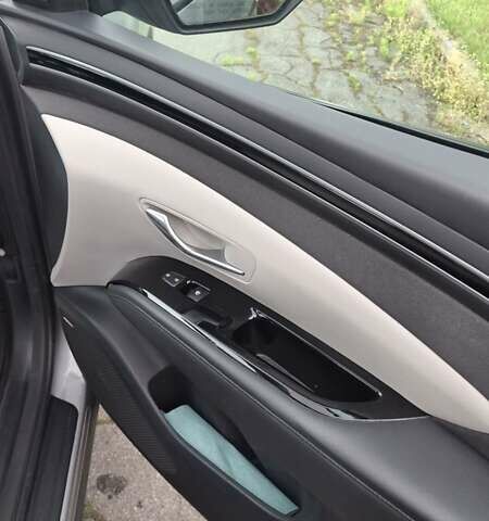 Серый Хендай Туксон, объемом двигателя 1.6 л и пробегом 77 тыс. км за 32400 $, фото 27 на Automoto.ua