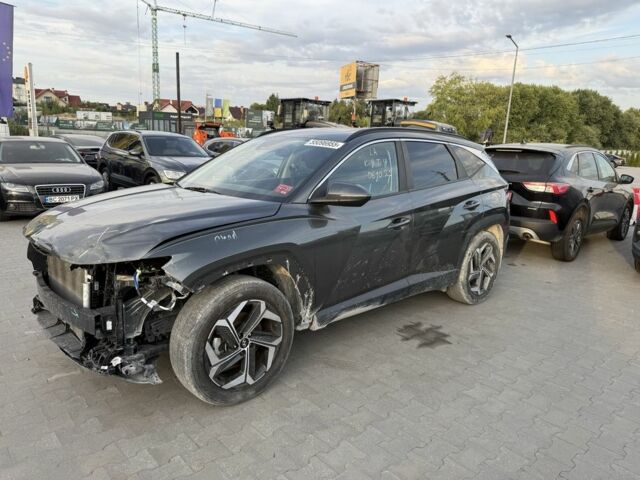 Серый Хендай Туксон, объемом двигателя 2.5 л и пробегом 45 тыс. км за 17999 $, фото 3 на Automoto.ua