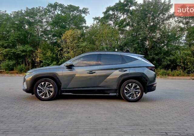 Сірий Хендай Туксон, об'ємом двигуна 2 л та пробігом 55 тис. км за 27999 $, фото 4 на Automoto.ua