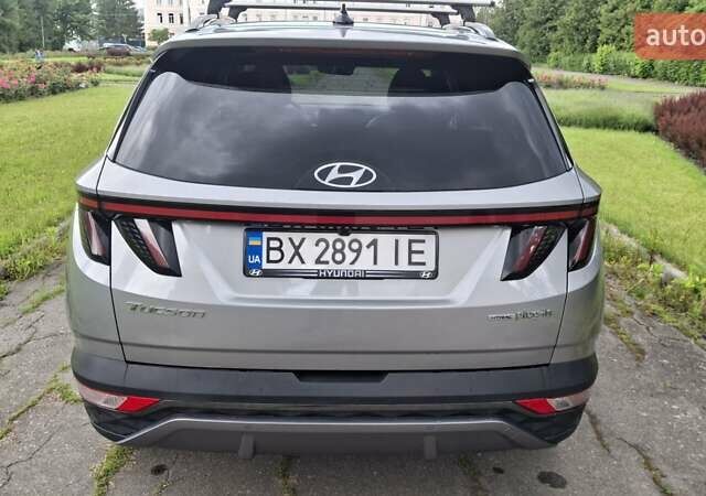 Серый Хендай Туксон, объемом двигателя 1.6 л и пробегом 77 тыс. км за 32400 $, фото 6 на Automoto.ua