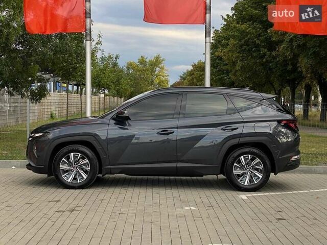 Сірий Хендай Туксон, об'ємом двигуна 2 л та пробігом 45 тис. км за 24000 $, фото 4 на Automoto.ua