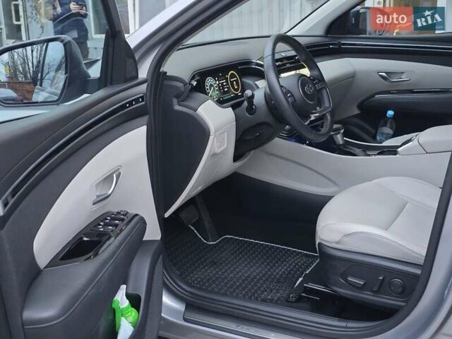 Серый Хендай Туксон, объемом двигателя 2 л и пробегом 39 тыс. км за 30500 $, фото 12 на Automoto.ua