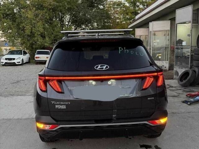 Серый Хендай Туксон, объемом двигателя 2.5 л и пробегом 57 тыс. км за 16500 $, фото 2 на Automoto.ua