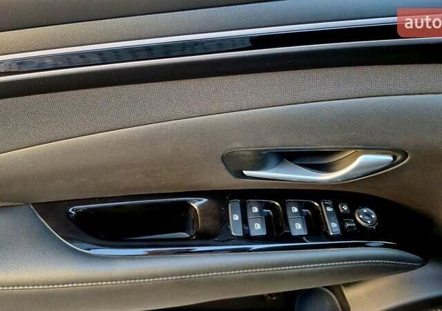 Сірий Хендай Туксон, об'ємом двигуна 2 л та пробігом 55 тис. км за 27999 $, фото 15 на Automoto.ua