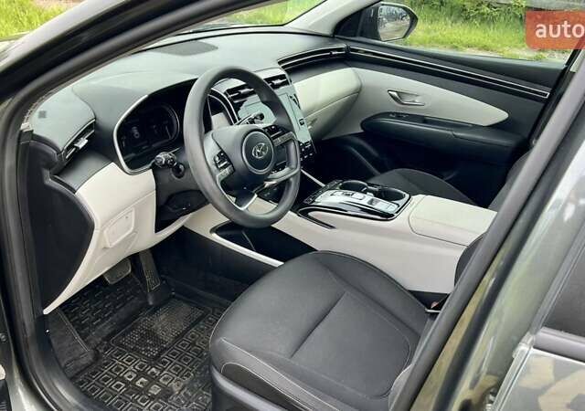 Серый Хендай Туксон, объемом двигателя 1.6 л и пробегом 65 тыс. км за 24500 $, фото 8 на Automoto.ua