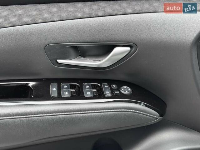 Серый Хендай Туксон, объемом двигателя 2 л и пробегом 62 тыс. км за 24500 $, фото 15 на Automoto.ua